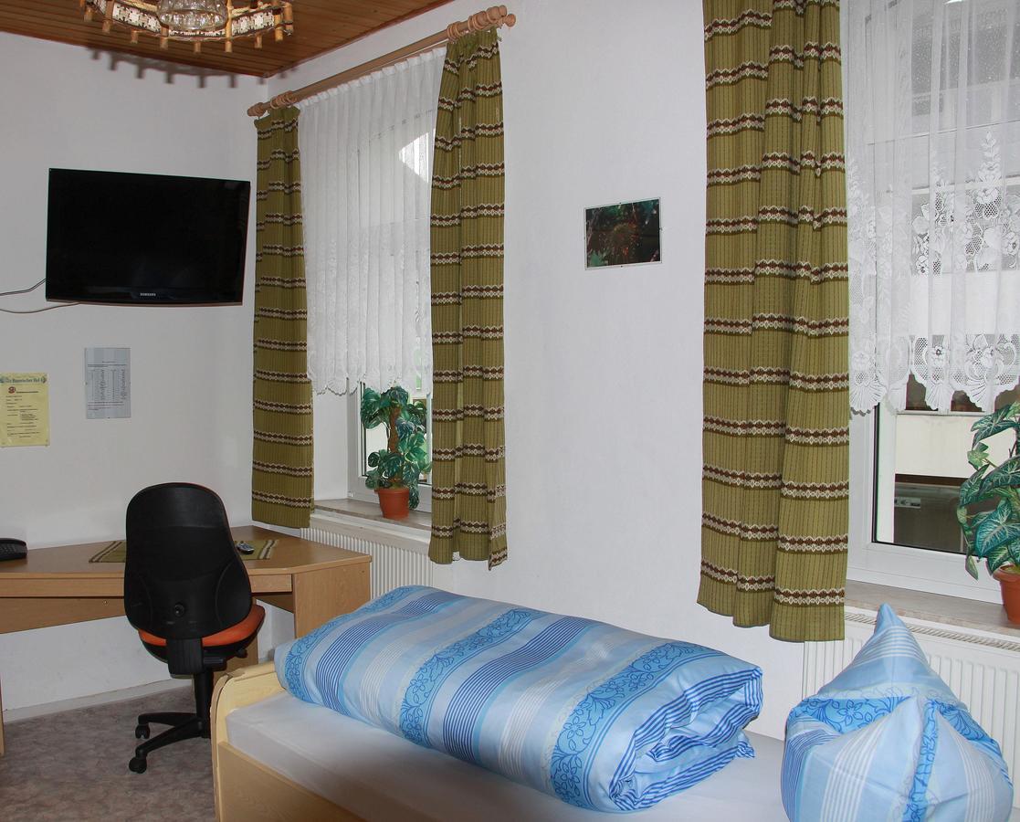 Hotel Bayerischer Hof Wiesau Kültér fotó